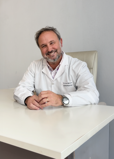 Dr Ariel Martinez